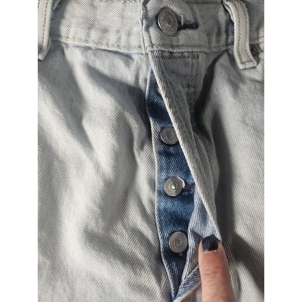 Levi Button Fly 501 Original Fit Jeans Men 36x32 Light Wash 100% Cotton READ